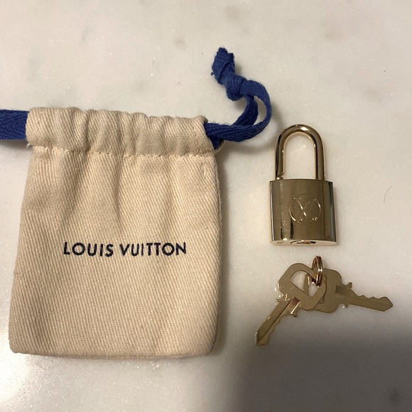 Louis Vuitton Accessories - Louis Vuitton brass lock and keys #612  [LuxeFindsResale.com]